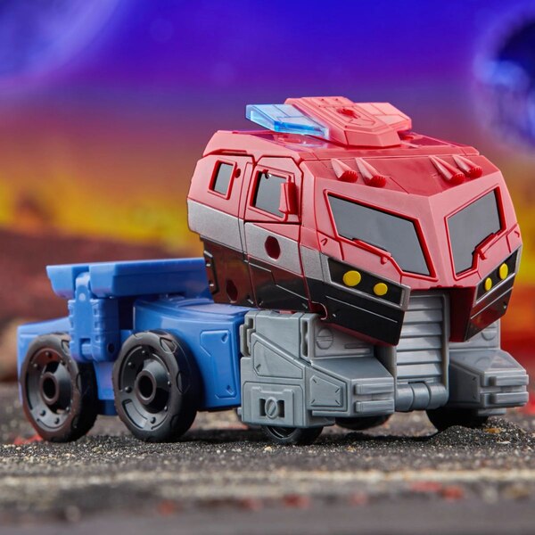 Image Of Voyager Animated Optimus Prime From Transformers United  (135 of 169)